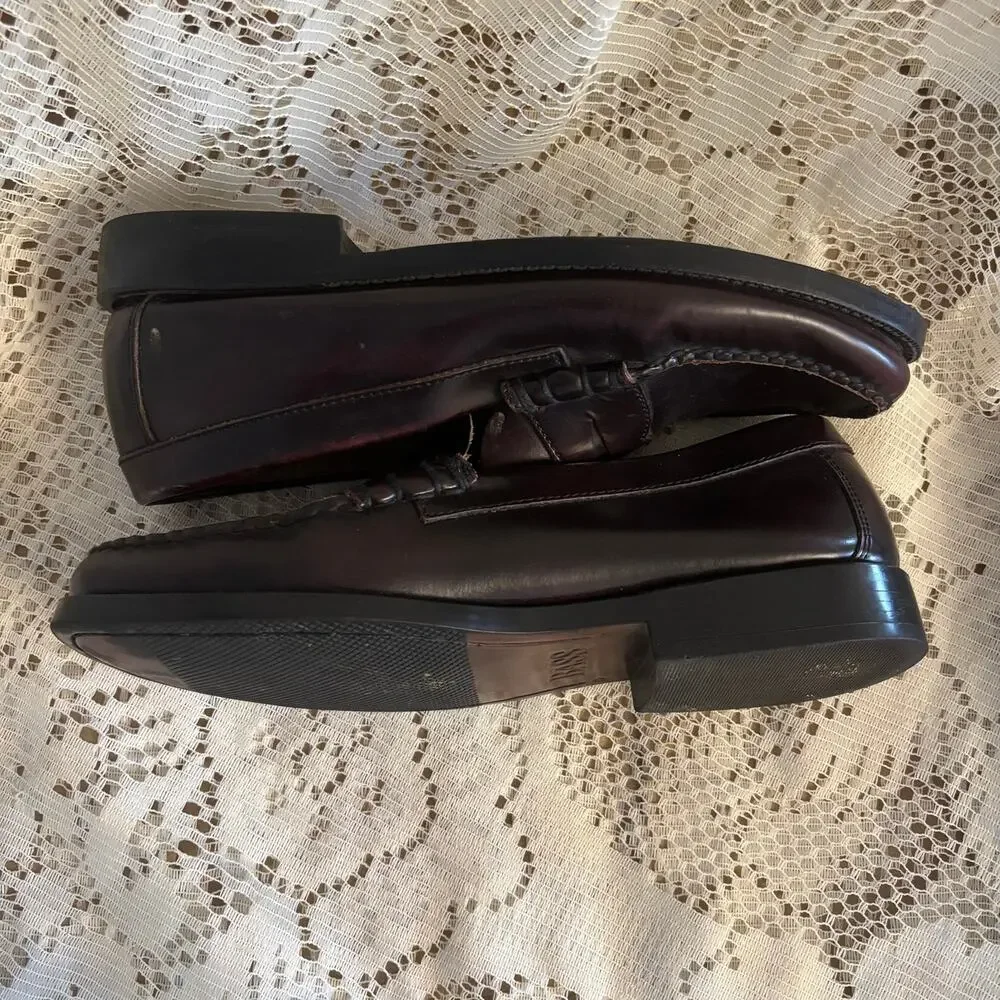 G.H. Bass Weejuns Men's US 8 Dark Burgundy Leather Loafers Shoes